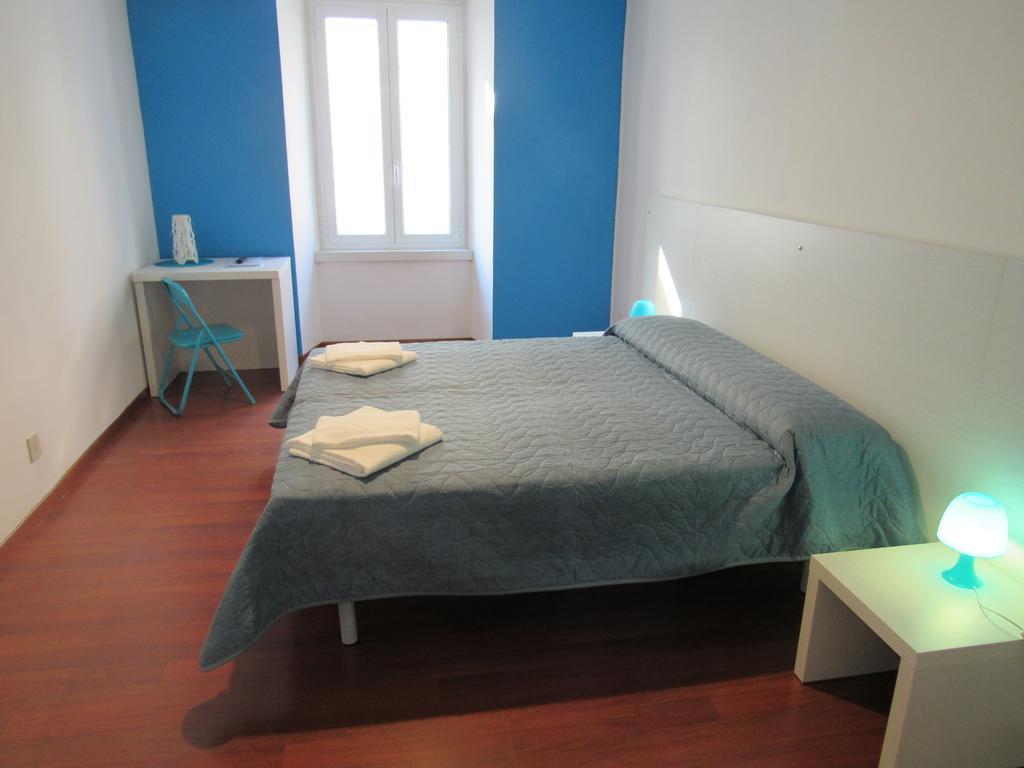 Готель Smart Accomodation Трієст Номер фото